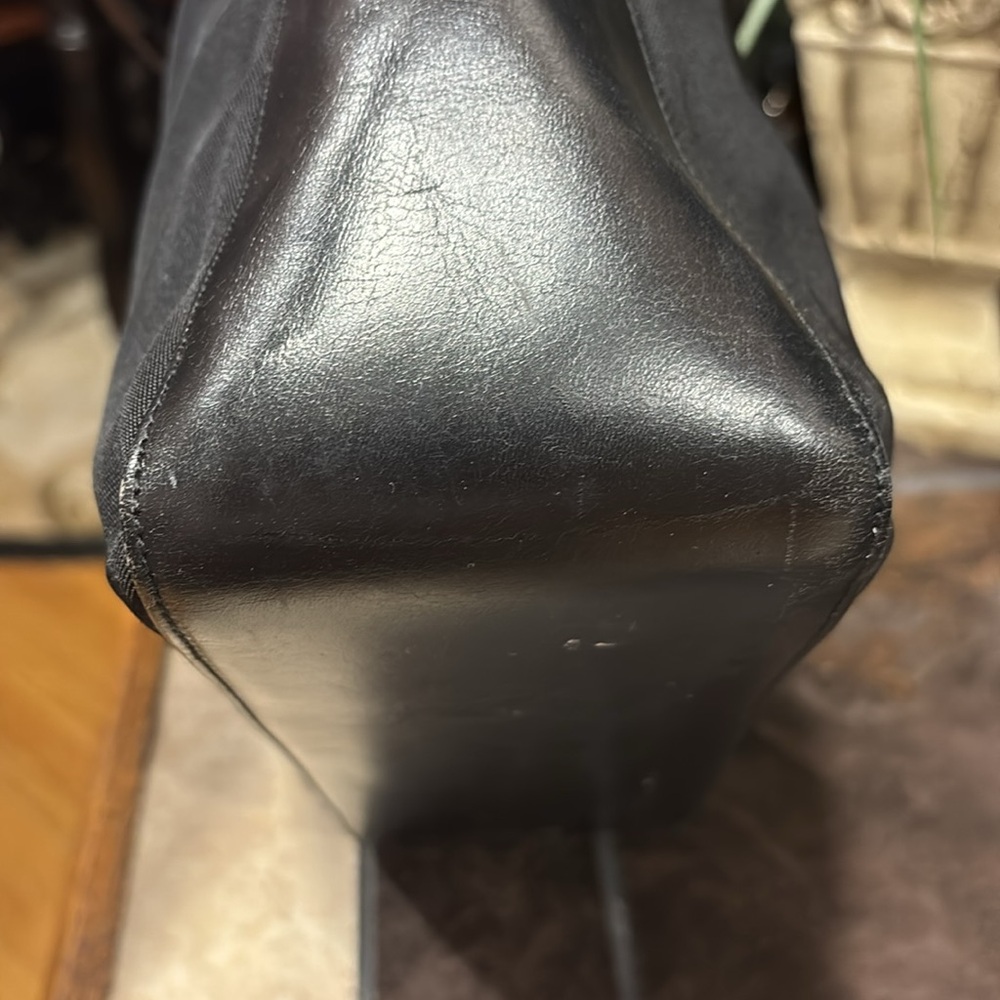 Gucci black nylon/leather shoulder bag with COA - Picture 5 of 9
